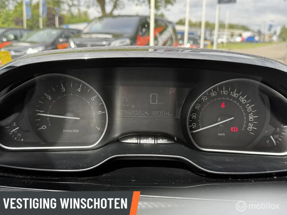 1.2 PureTech Signature Vol Automaat | Airco | PDC Achter | Navi | Bluetooth | Privacy Glas