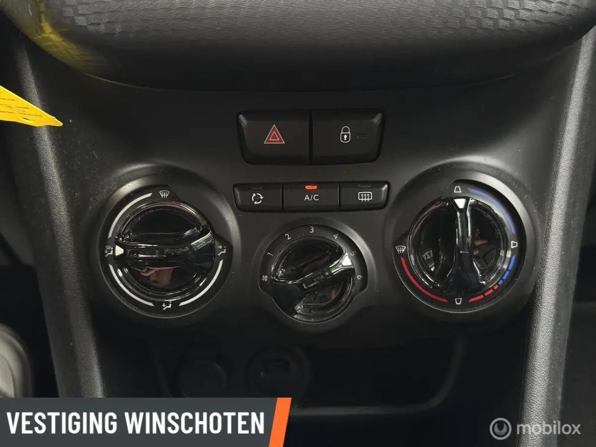 1.2 PureTech Signature Vol Automaat | Airco | PDC Achter | Navi | Bluetooth | Privacy Glas