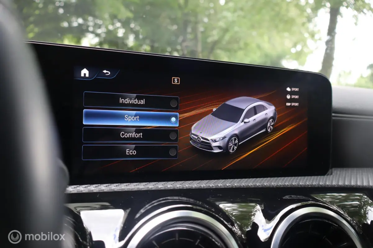 180 BusinessLine | Keyless | Carplay | Cam