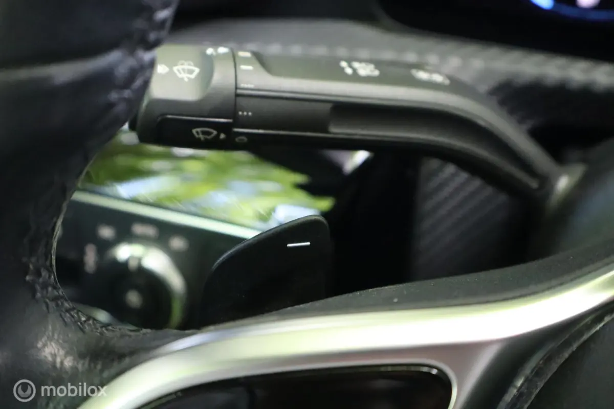 180 BusinessLine | Keyless | Carplay | Cam