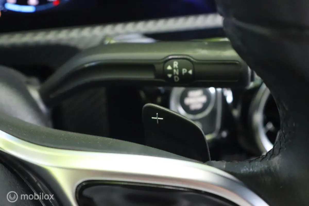 180 BusinessLine | Keyless | Carplay | Cam