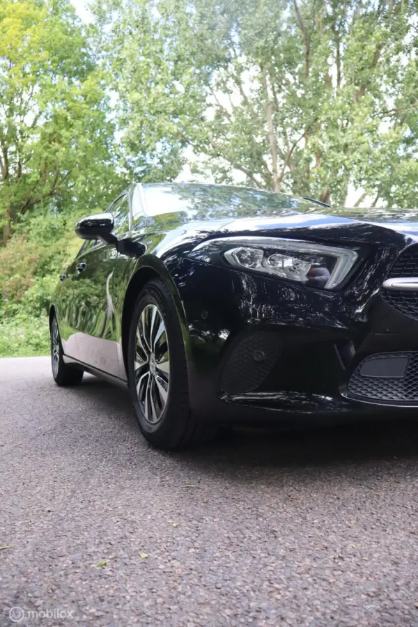 180 BusinessLine | Keyless | Carplay | Cam
