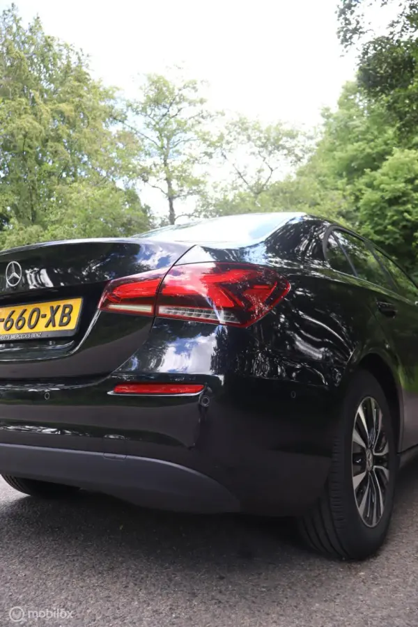 180 BusinessLine | Keyless | Carplay | Cam