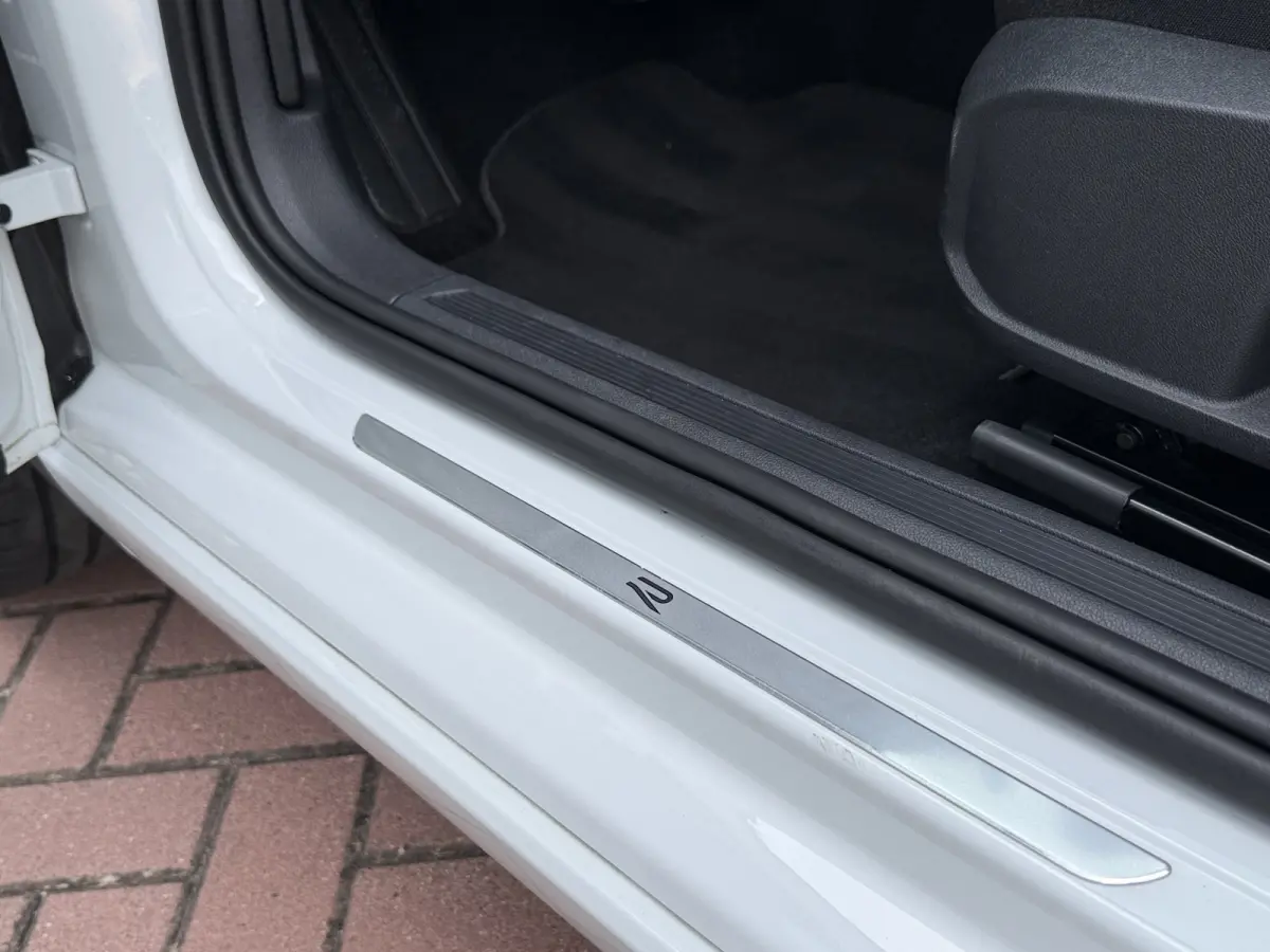 1.0TSI 110pk DSG R-Line | Pano dak