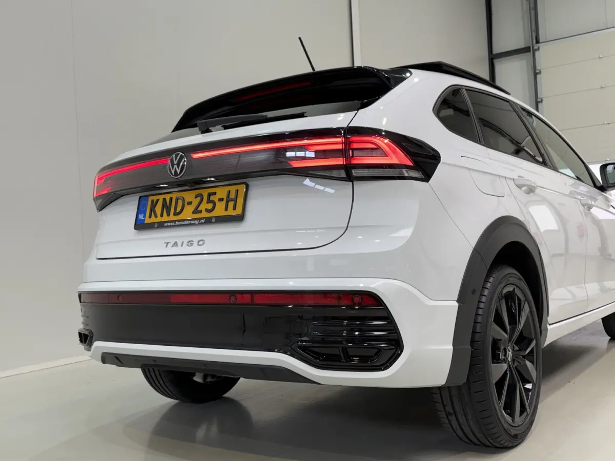 1.0TSI 110pk DSG R-Line | Pano dak