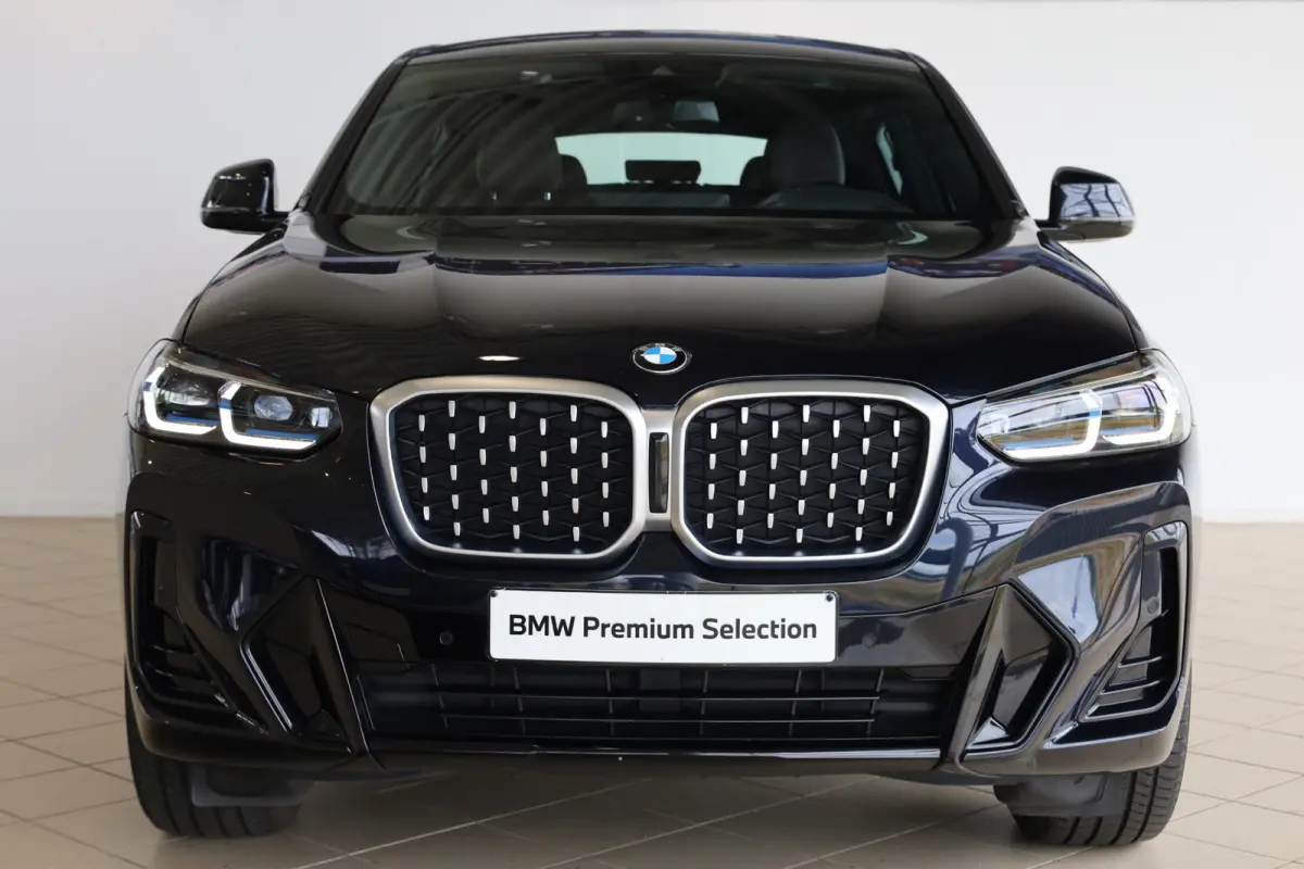 xDrive30i High Executive | M Sport | Head-Up Display | Trekhaak | Parkeersensoren | Achteruitrij Camera | Cruise Control