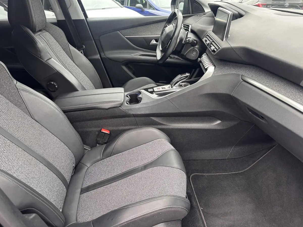 1.6 PT Allure|Aut|181pk|Apple Android Carplay