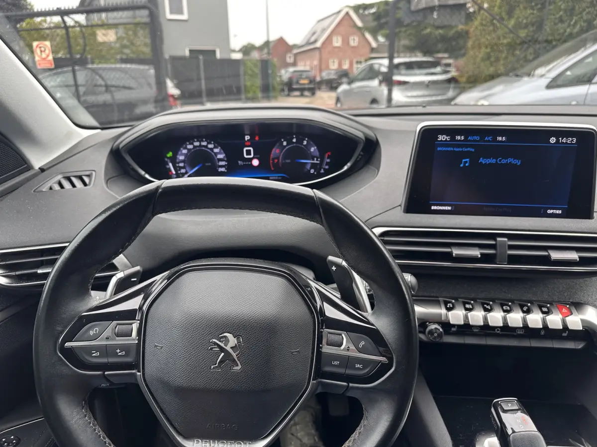 1.6 PT Allure|Aut|181pk|Apple Android Carplay