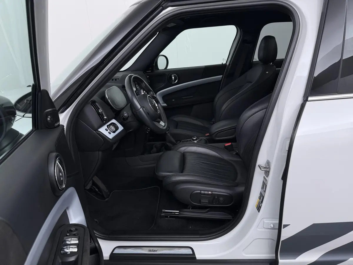 Cooper SE ALL4 Untamed Edition Panonoramadak | Harman Kardon | Elektrische stoelen | comfort access