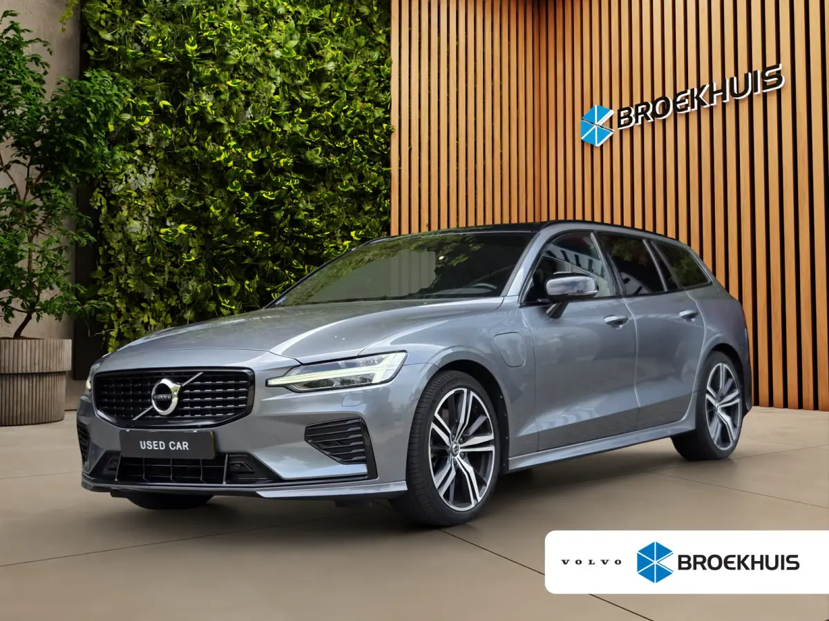 2.0 T6 Recharge AWD R-Design | Styling Kit | Camera | Adaptive Cruise | BLIS | Memory