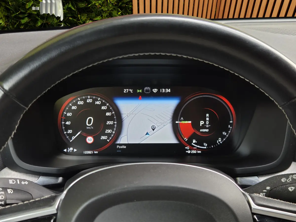 2.0 T6 Recharge AWD R-Design | Styling Kit | Camera | Adaptive Cruise | BLIS | Memory