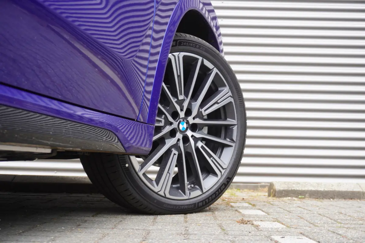 eDrive20 M Sportpakket | Premium Pack | Trekhaak met elektrisch wegklapbare kogel | Glazen panoramadak | Harman-Kardon sound system | Comfort Access |