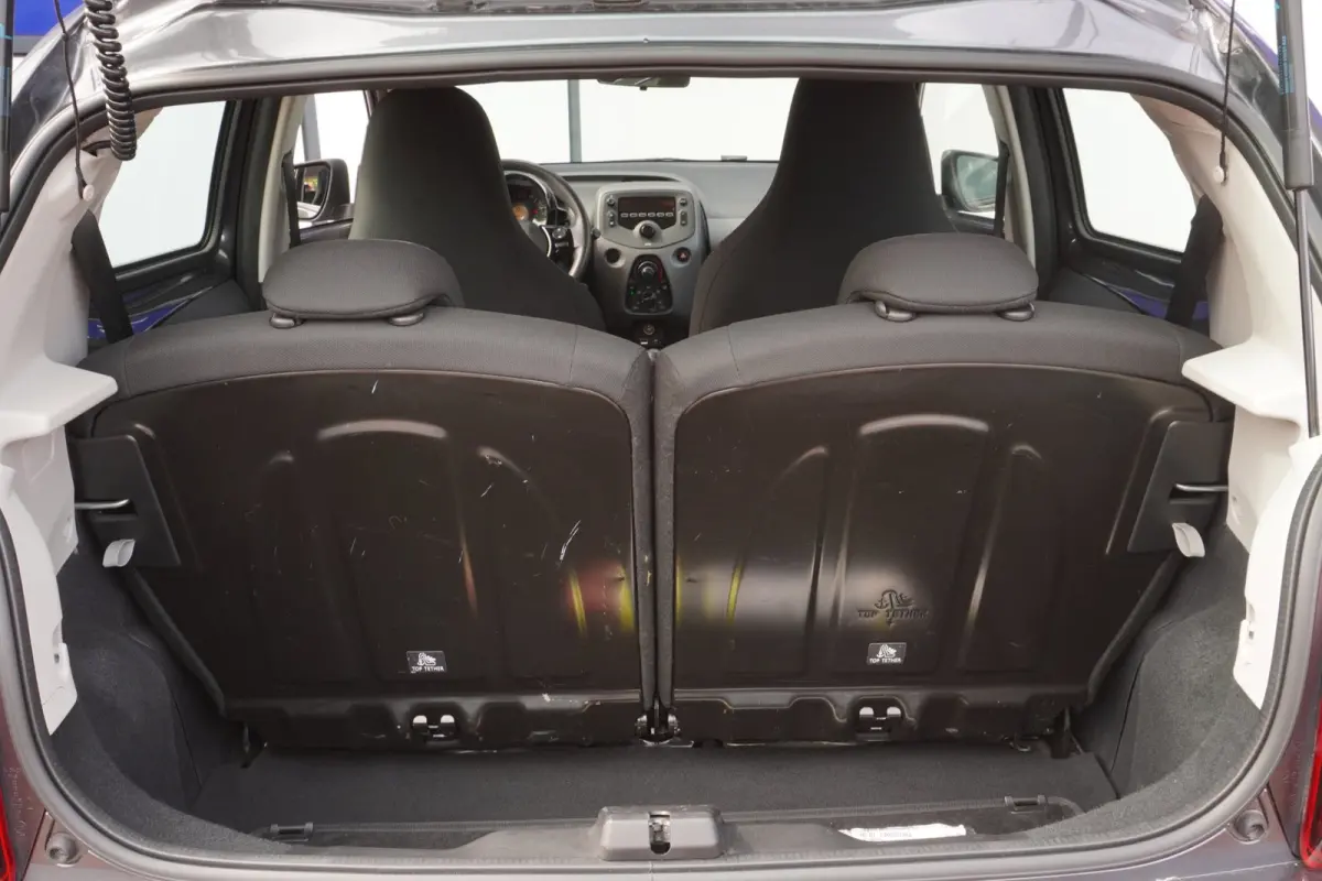 1.0 e-VTi Active / Bluetooth / DAB / 1EIG / Airco / APK 2028 !!