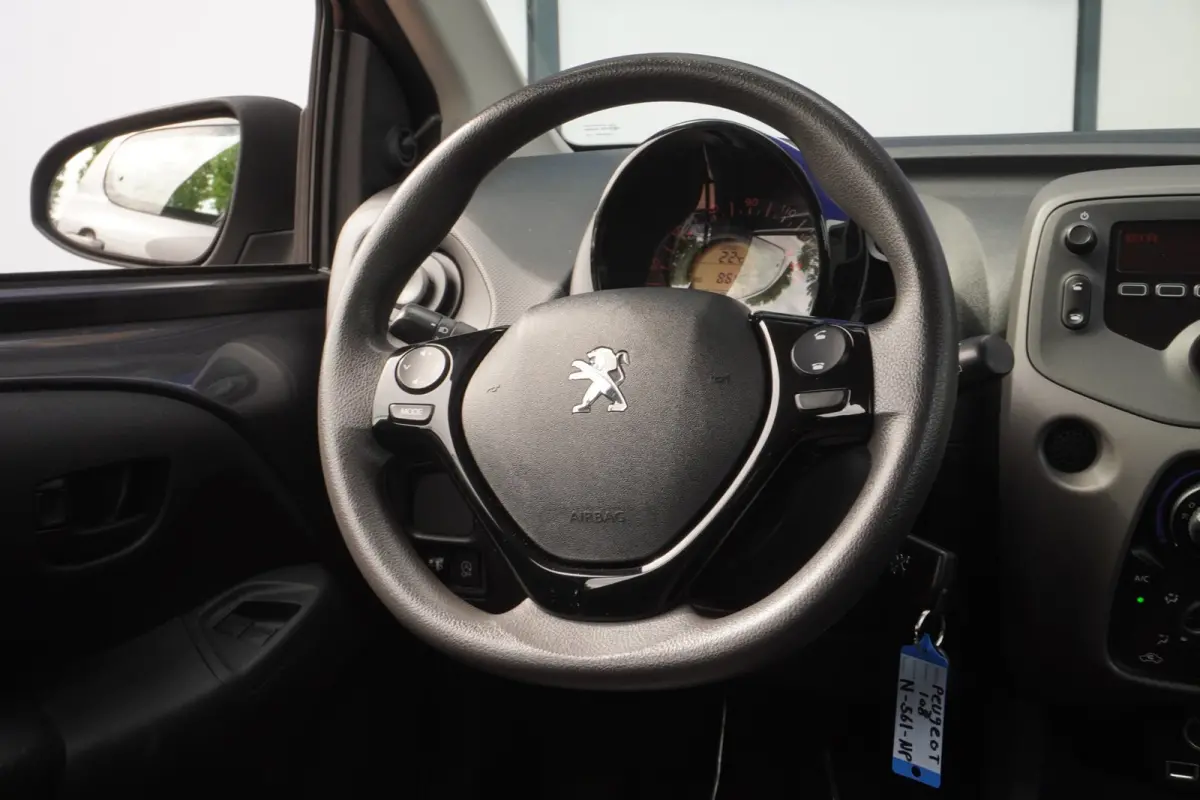 1.0 e-VTi Active / Bluetooth / DAB / 1EIG / Airco / APK 2028 !!