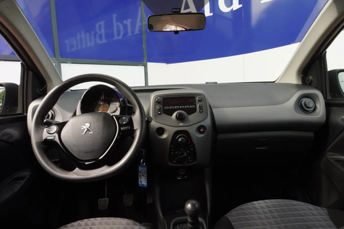 1.0 e-VTi Active / Bluetooth / DAB / 1EIG / Airco / APK 2028 !!
