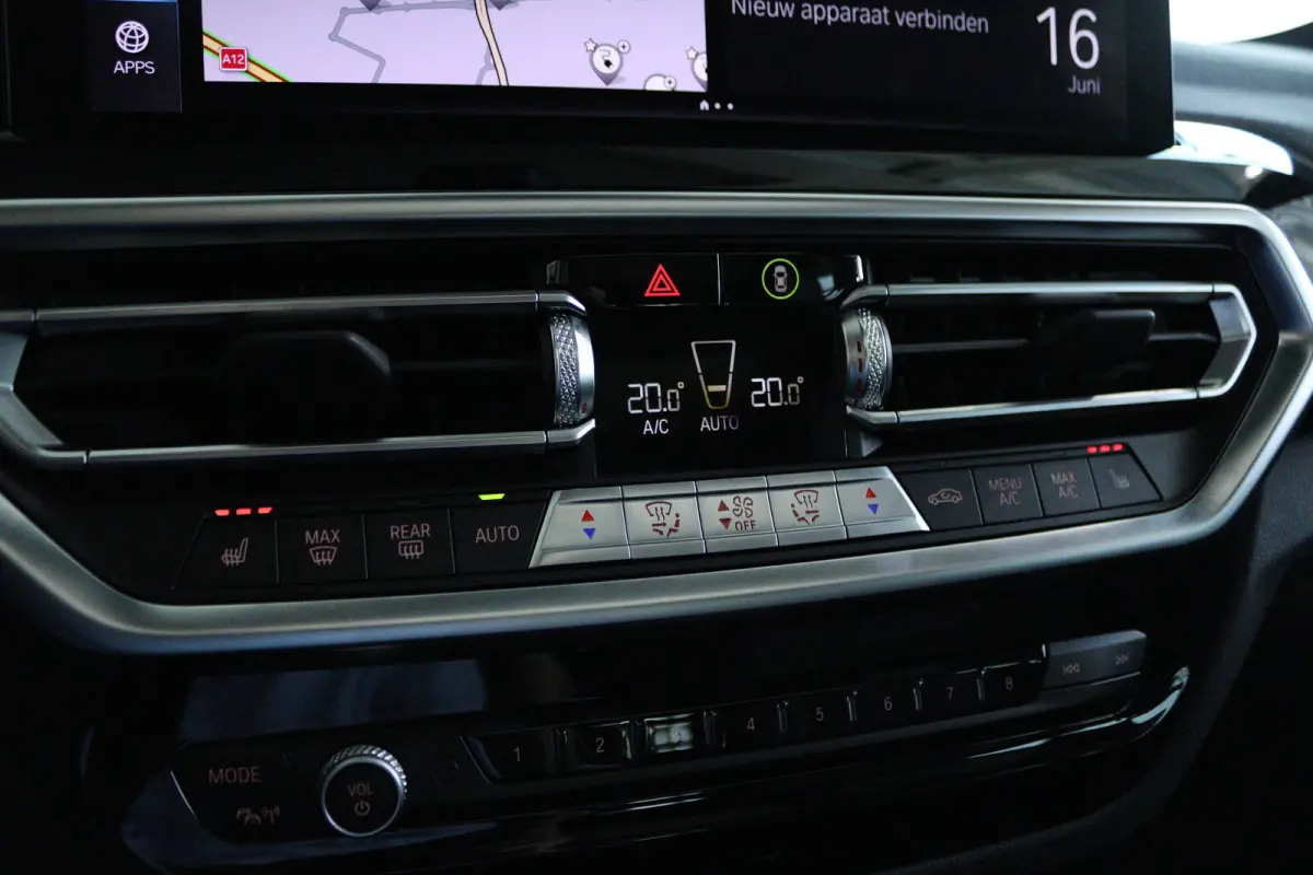 Executive 80 kWh M-Sport | SoH 99% | Adapt. Cruise | Schuifdak | Camera | Memory | Navi | Carplay | Elektr. klep