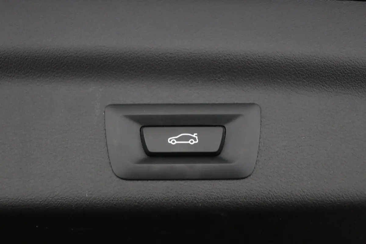 xDrive25e | SOH 96% | M Sportpakket | Panoramadak | Harman-Kardon | Parking Assistant