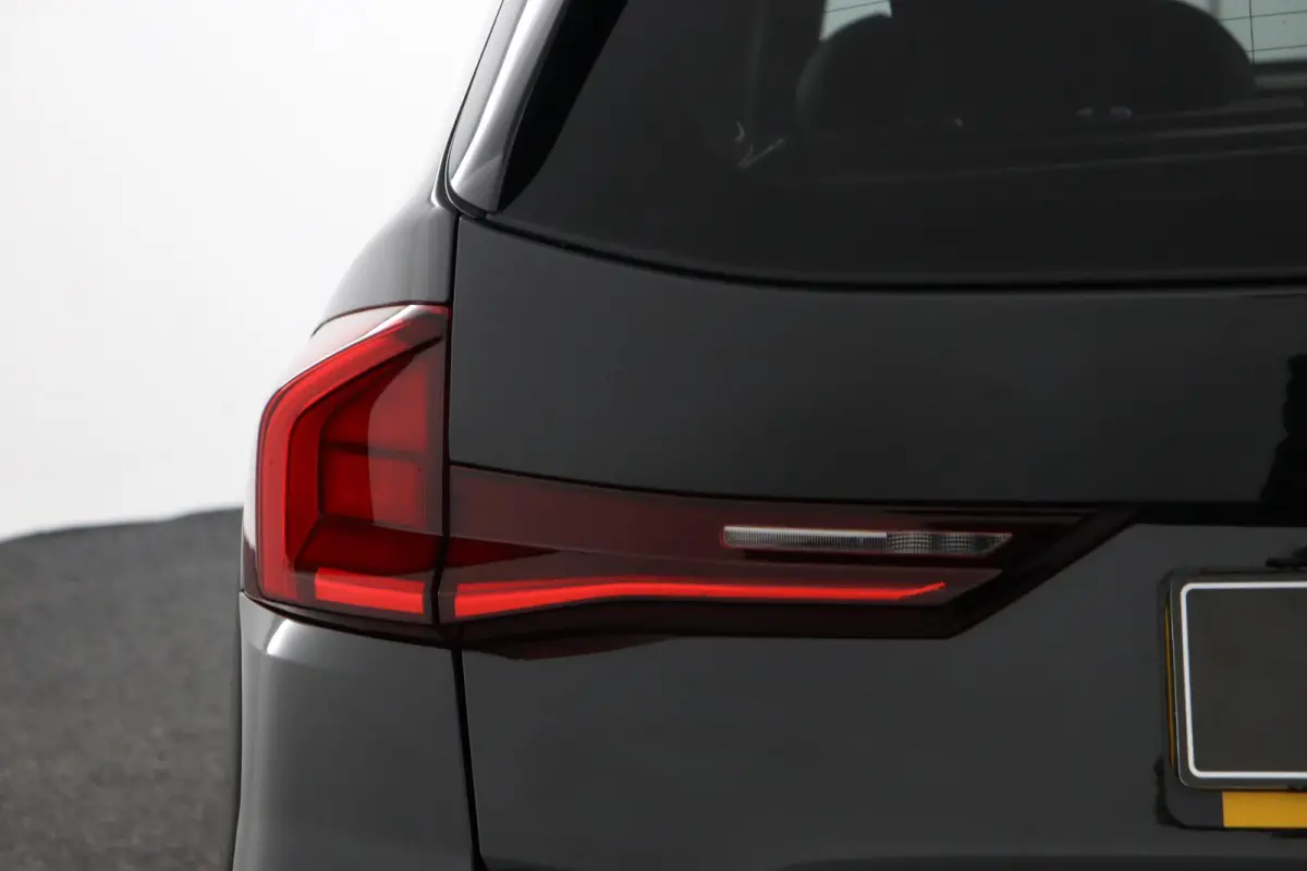xDrive25e | SOH 96% | M Sportpakket | Panoramadak | Harman-Kardon | Parking Assistant