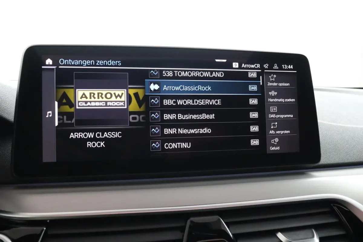 520e Business Edition Plus | SOH 91% | Panorama dak | Voorstoelen verwarmd | Driving Assistant Professional | Laserlight | Laserlight |