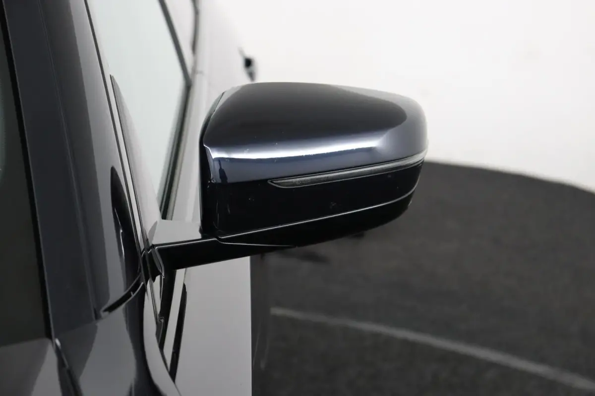 520e Business Edition Plus | SOH 91% | Panorama dak | Voorstoelen verwarmd | Driving Assistant Professional | Laserlight | Laserlight |