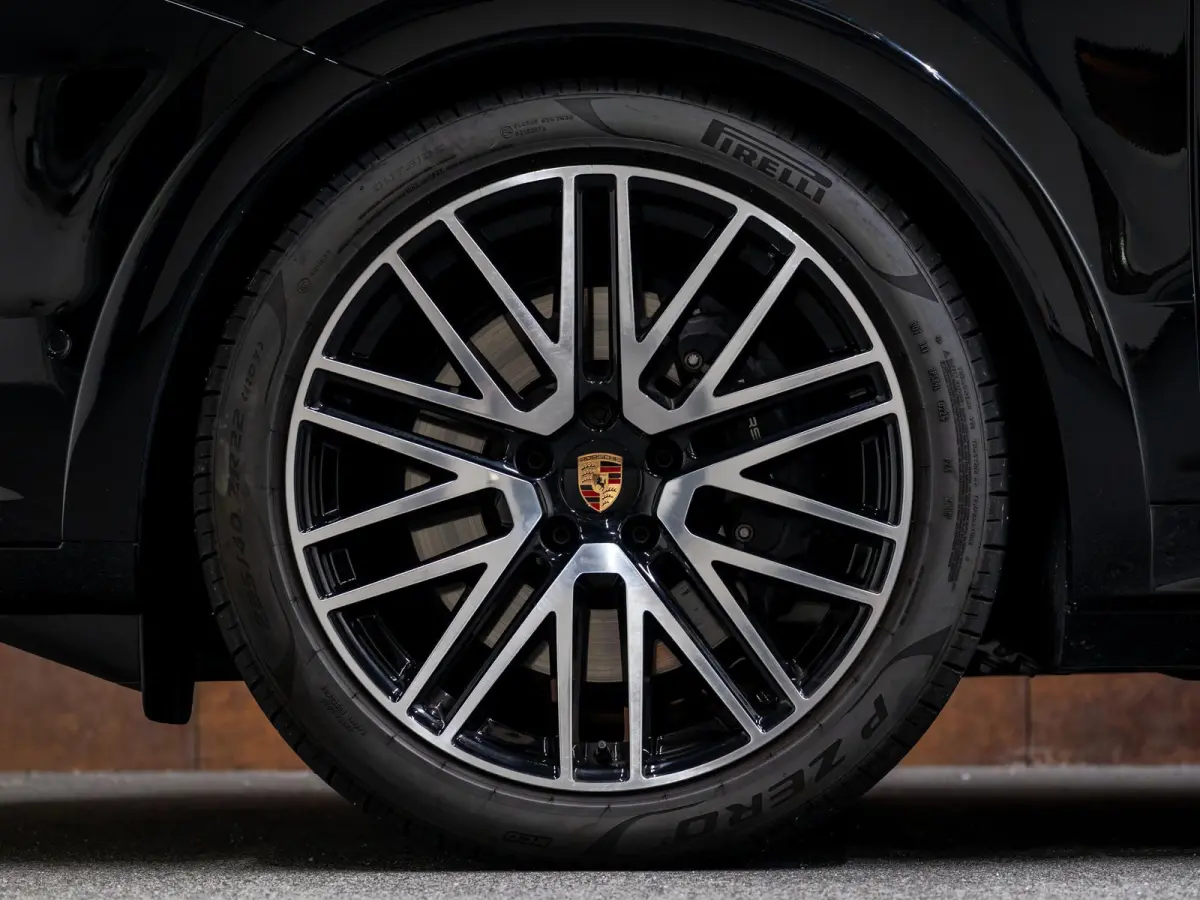 3.0 E-Hybrid Black Edition | SportDesign | Trekhaak | Achterasbest. | Sportuitlaat | HUD | Bijrijdersdisplay |