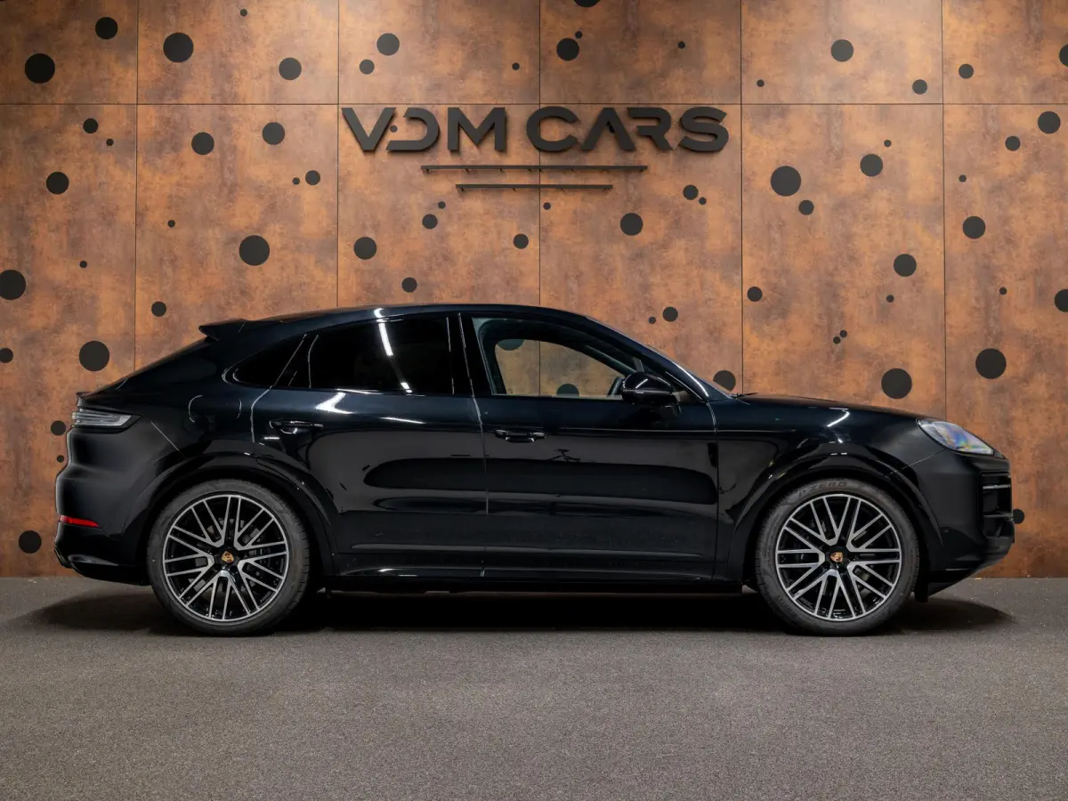 3.0 E-Hybrid Black Edition | SportDesign | Trekhaak | Achterasbest. | Sportuitlaat | HUD | Bijrijdersdisplay |