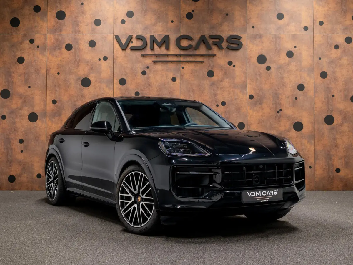 3.0 E-Hybrid Black Edition | SportDesign | Trekhaak | Achterasbest. | Sportuitlaat | HUD | Bijrijdersdisplay |