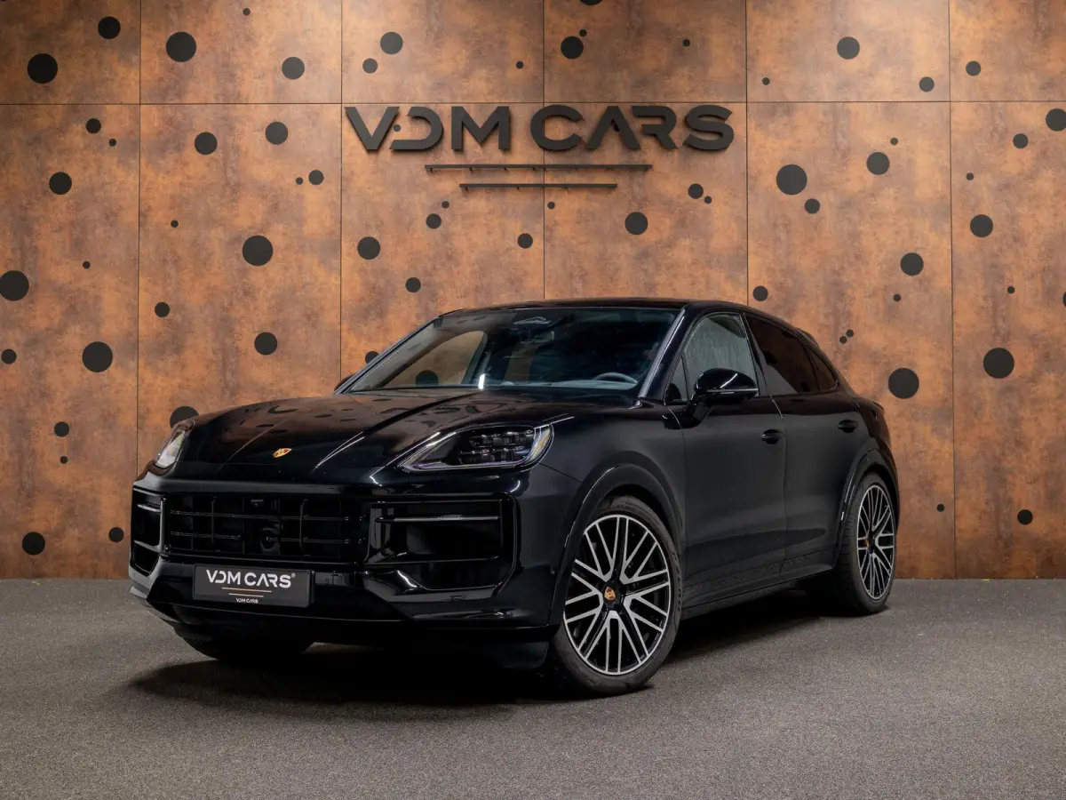 3.0 E-Hybrid Black Edition | SportDesign | Trekhaak | Achterasbest. | Sportuitlaat | HUD | Bijrijdersdisplay |