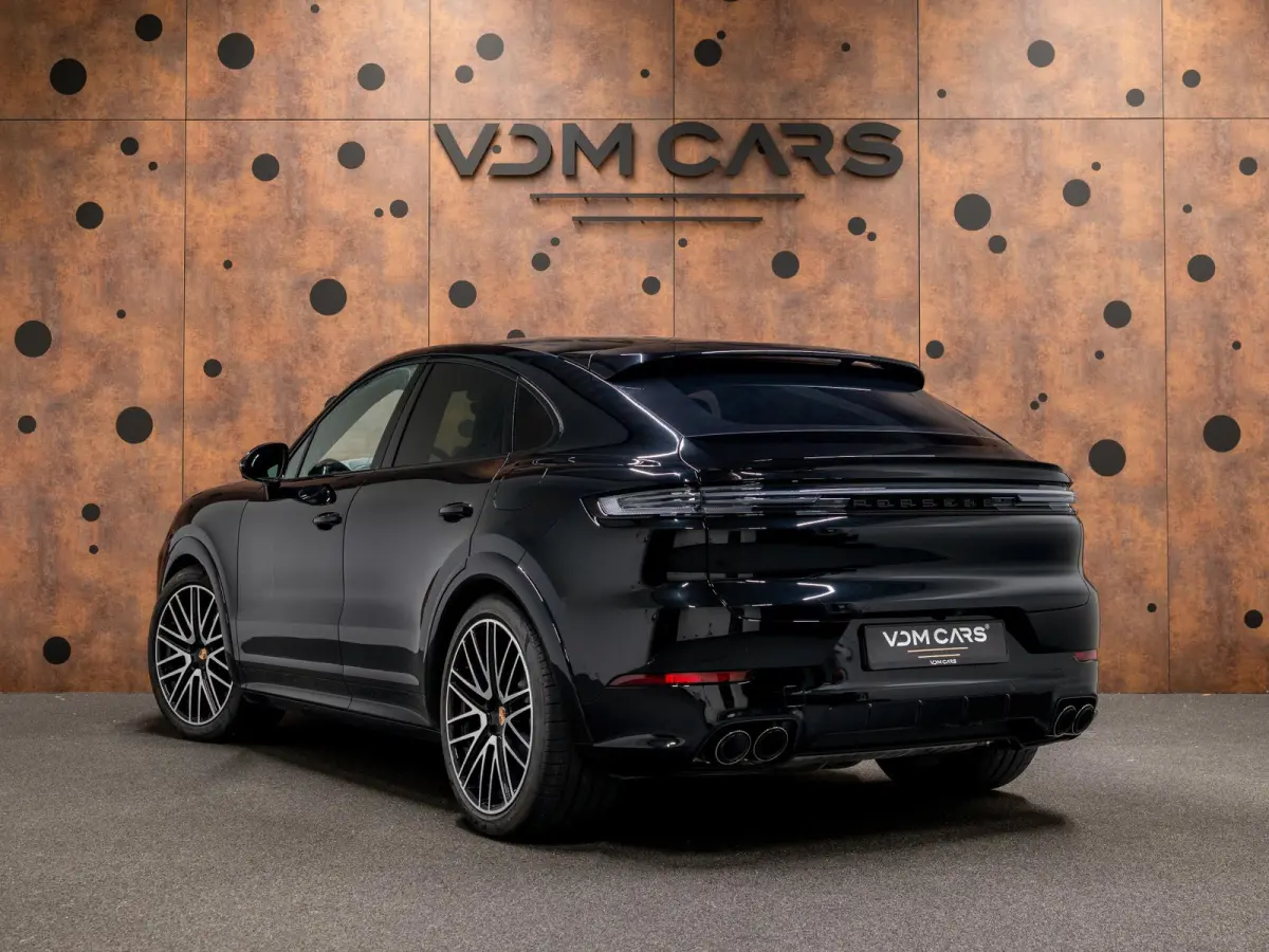 3.0 E-Hybrid Black Edition | SportDesign | Trekhaak | Achterasbest. | Sportuitlaat | HUD | Bijrijdersdisplay |