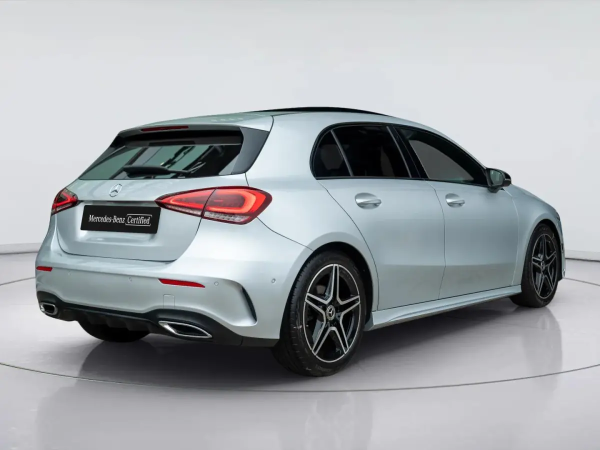 Hatchback 180 Business Solution AMG | Panorama dak