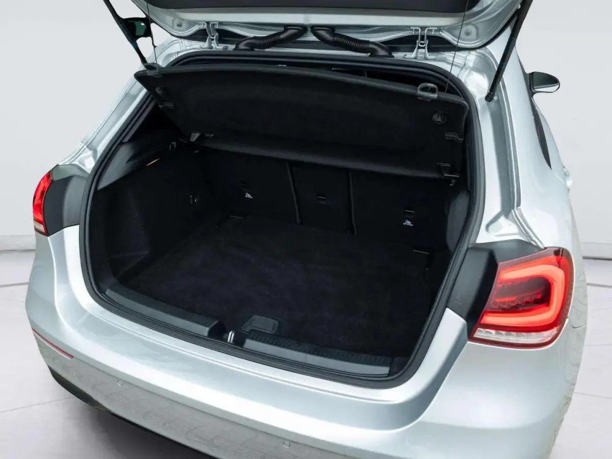 Hatchback 180 Business Solution AMG | Panorama dak