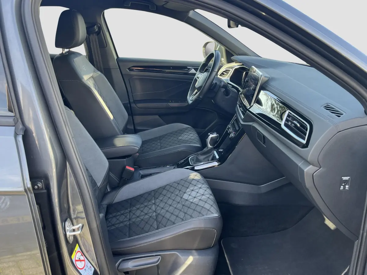 1.5 TSi DSG R-Line (2X) | 5 JAAR FABRIEKSGARANTIE!! |