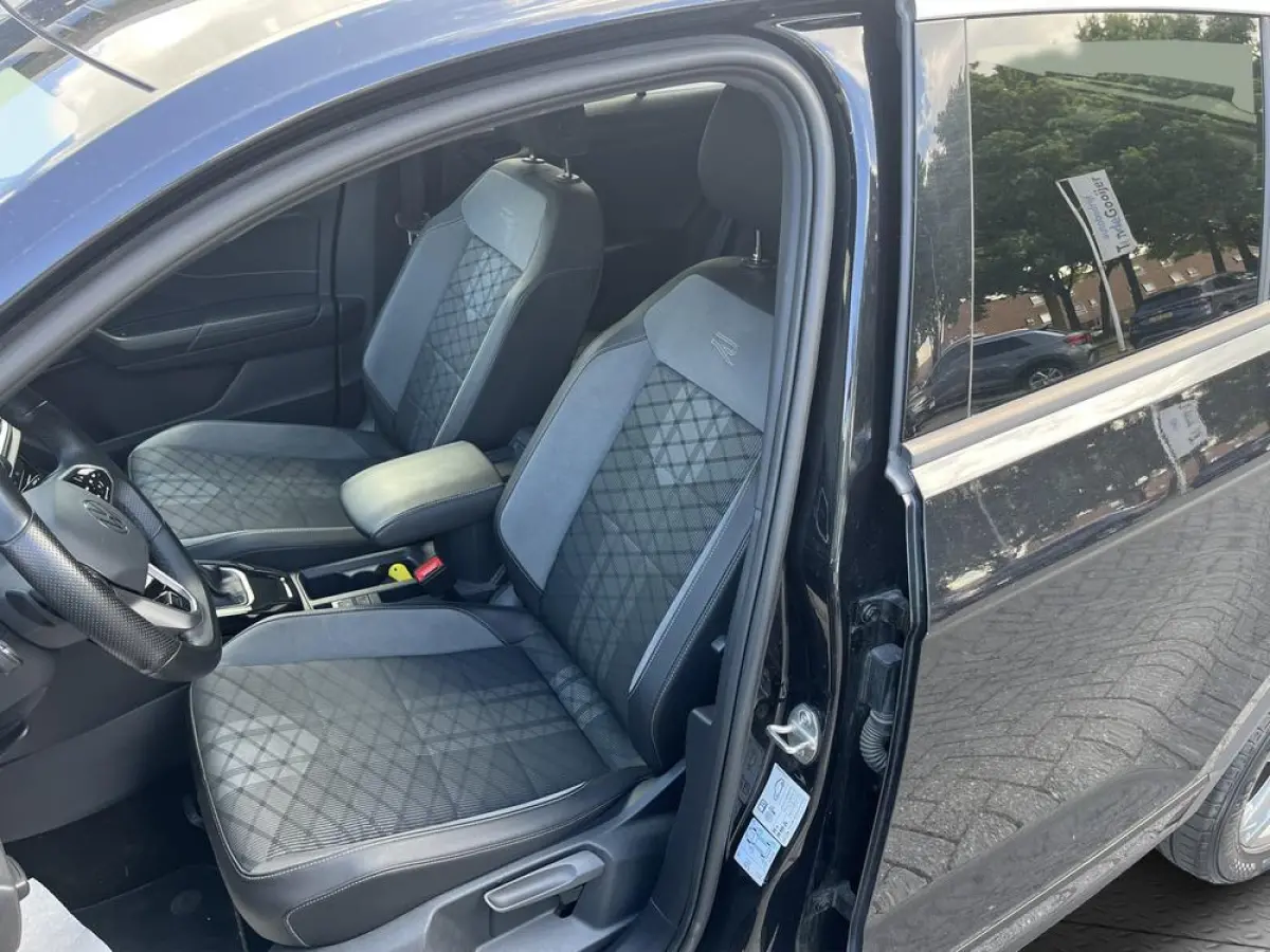 1.5 TSi DSG R-Line (2X) | 5 JAAR FABRIEKSGARANTIE!! |