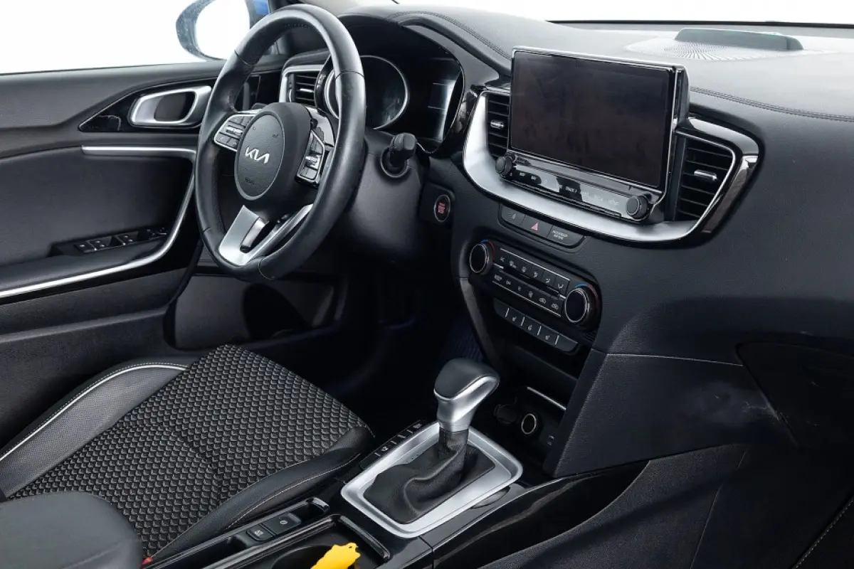 1.6 GDi PHEV DynamicPlusLine | Half LEDER | CARPLAY | Full LED | Stoelverwarming !