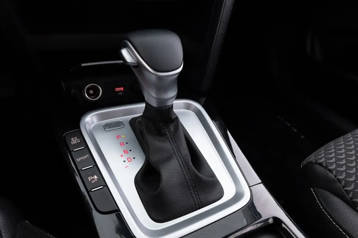 1.6 GDi PHEV DynamicPlusLine | Half LEDER | CARPLAY | Full LED | Stoelverwarming !