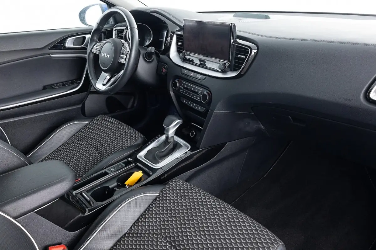 1.6 GDi PHEV DynamicPlusLine | Half LEDER | CARPLAY | Full LED | Stoelverwarming !