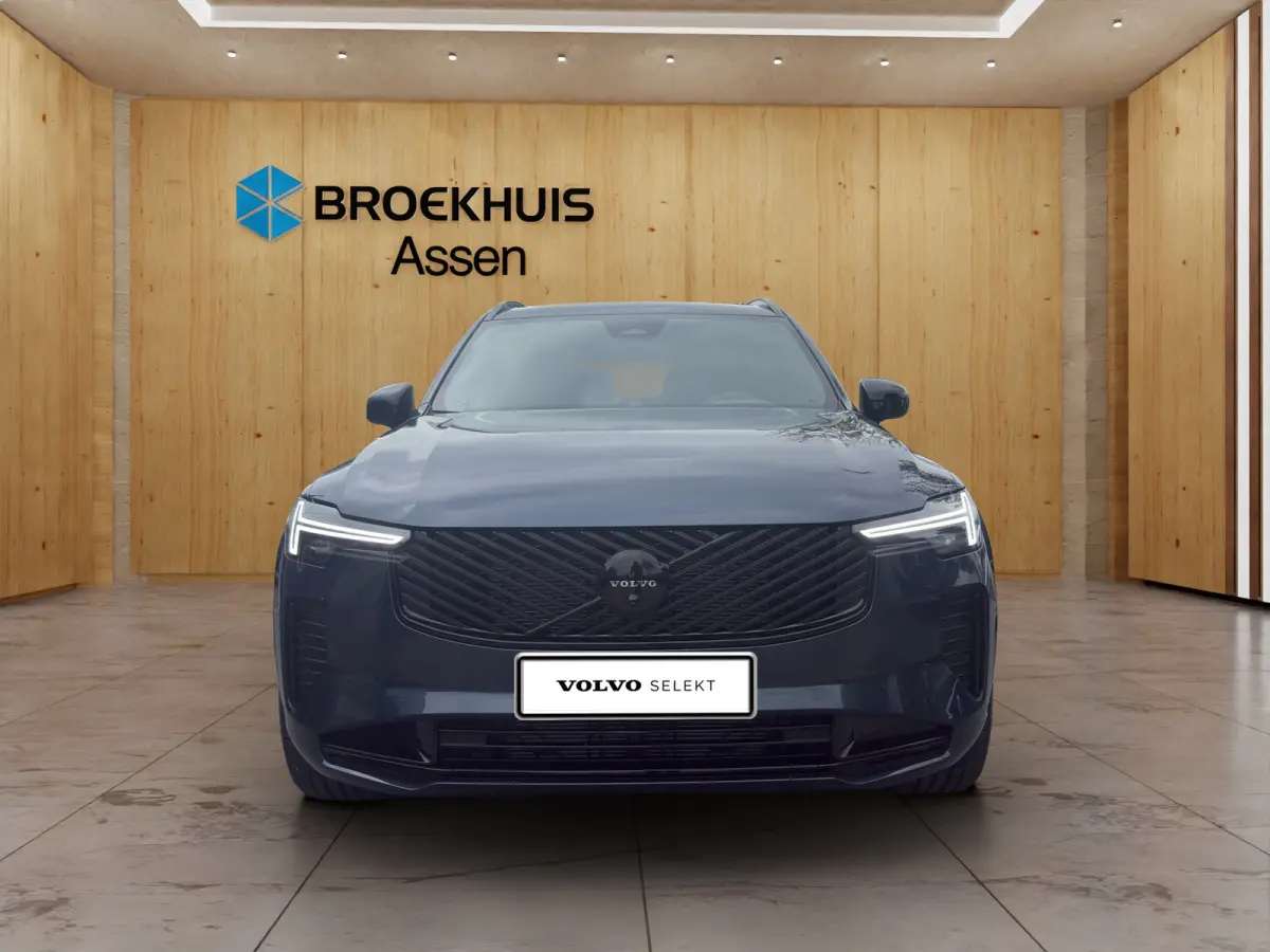 2.0 T8 Plug-in hybrid AWD Ultra Black Ed. Exec. | Bowers & Wilkins | Stoel + Stuur Verwarming | Luchtvering | BLIS | 360 Camera |