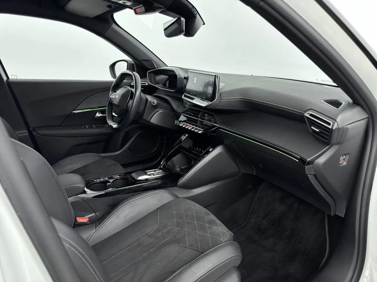 EV GT Pack 50 kWh | Dodehoek detectie | Alcantara stoelen | Camera | Navigatie | Interieur verlichting |SOH 96%