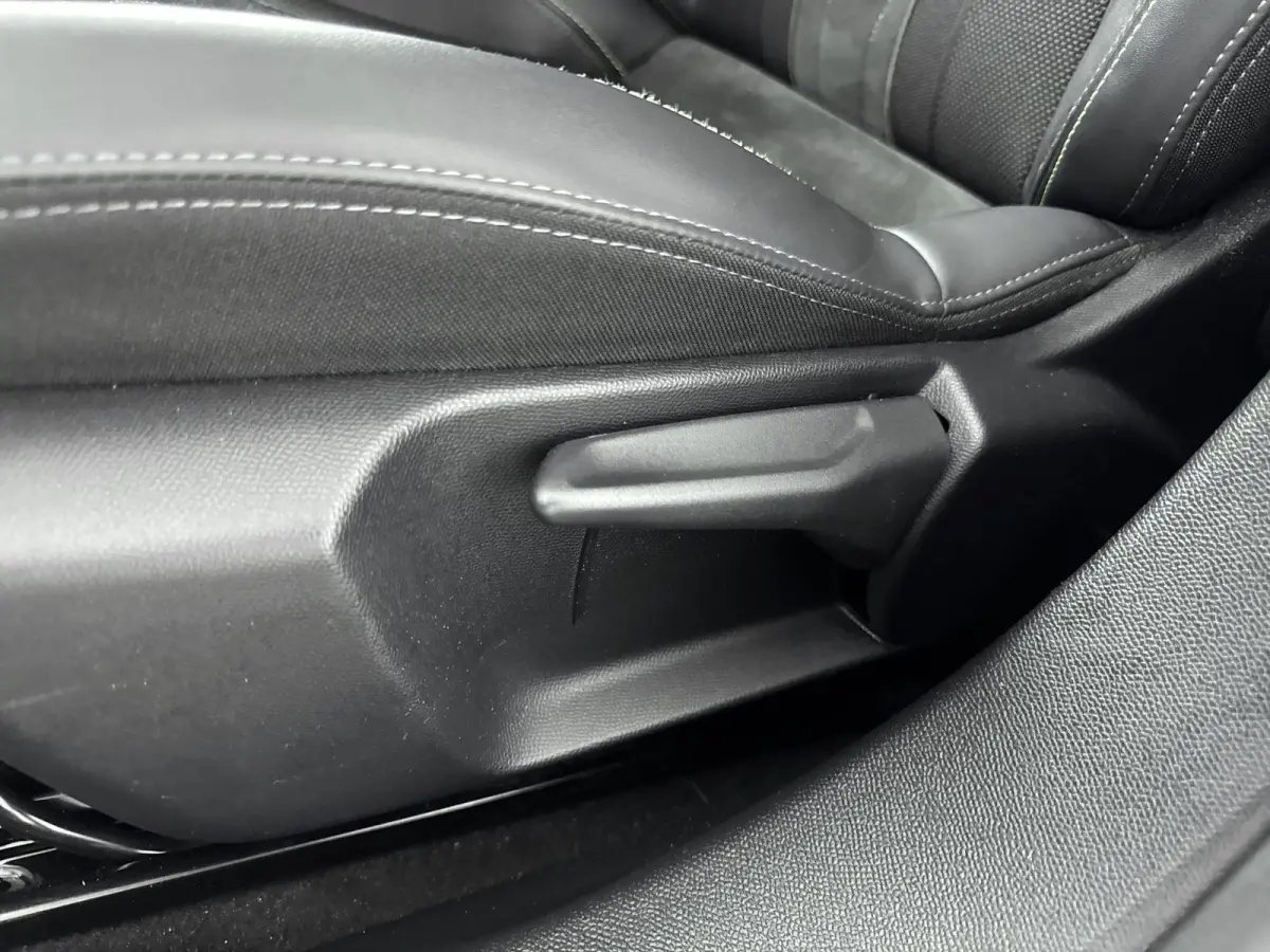 EV GT Pack 50 kWh | Dodehoek detectie | Alcantara stoelen | Camera | Navigatie | Interieur verlichting |SOH 96%