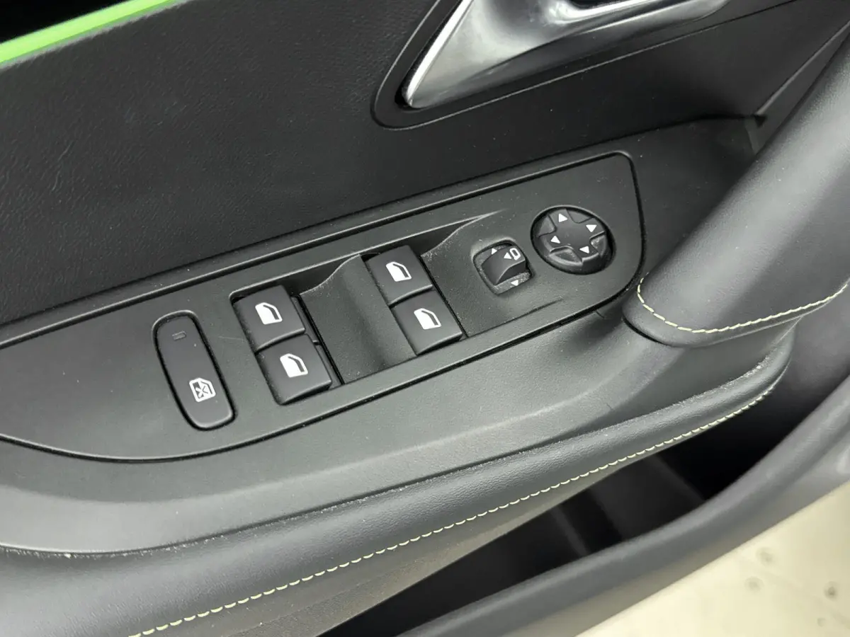 EV GT Pack 50 kWh | Dodehoek detectie | Alcantara stoelen | Camera | Navigatie | Interieur verlichting |SOH 96%