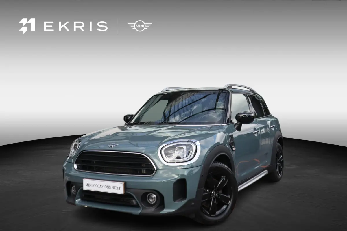 Cooper | Classic Uitvoering | Driving Assistant Plus | Sage Green