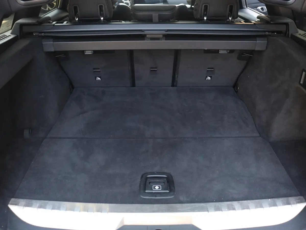 320e | High Executive | M Sportpakket | Panodak | Head-Up | Adaptief M Onderstel | Hi-Fi | Camera | M Sport Plus Pack | Verwarmbare Voorstoelen | SOH 100% | 19'' LMV