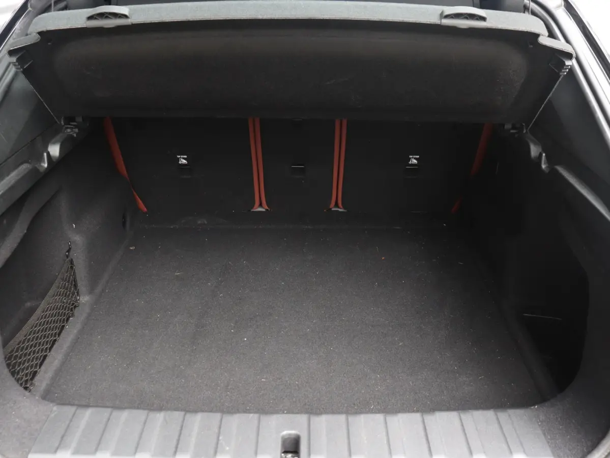 eDrive20 | M Sportpakket | Innovation Pack | Head-Up | Elektr. Stoelen | Parking Assistant Plus | Harman Kardon | Driving Assistant Plus | Stuurwiel Verwarmd | SOH 100% | 20'' LMV