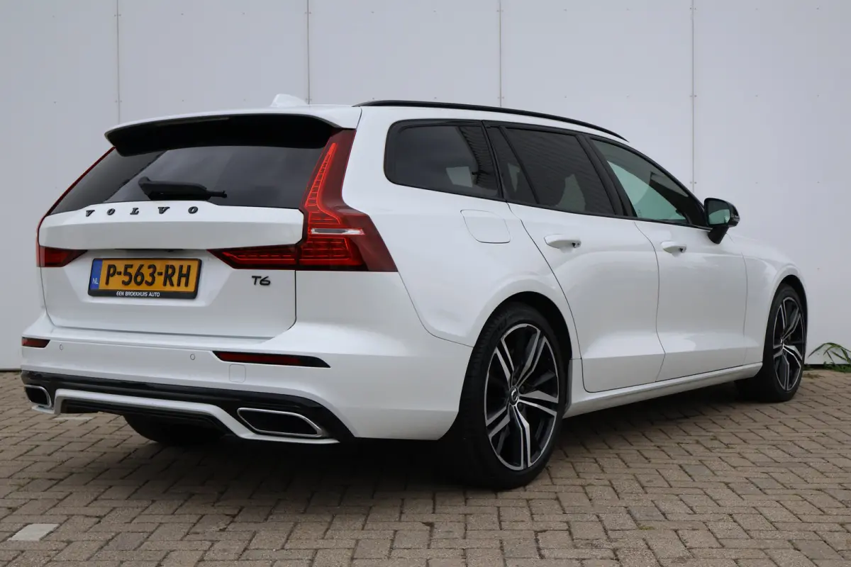 2.0 T6 Plug-in hybrid AWD Plus Dark | Long Range | VolvoSelekt! | R-Design