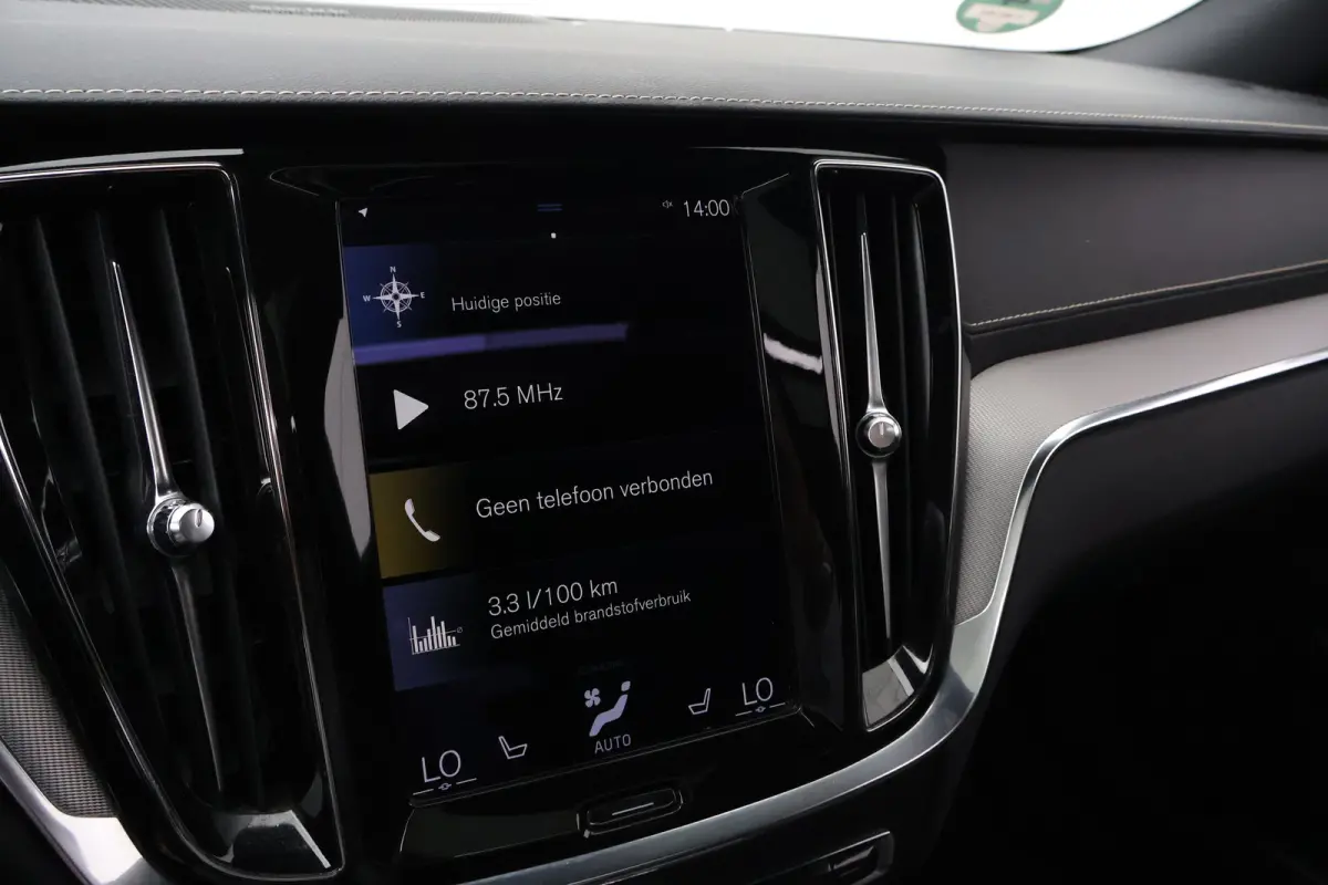 2.0 T6 Plug-in hybrid AWD Plus Dark | Long Range | VolvoSelekt! | R-Design