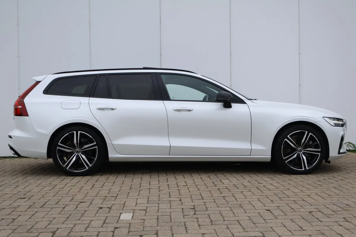 2.0 T6 Plug-in hybrid AWD Plus Dark | Long Range | VolvoSelekt! | R-Design