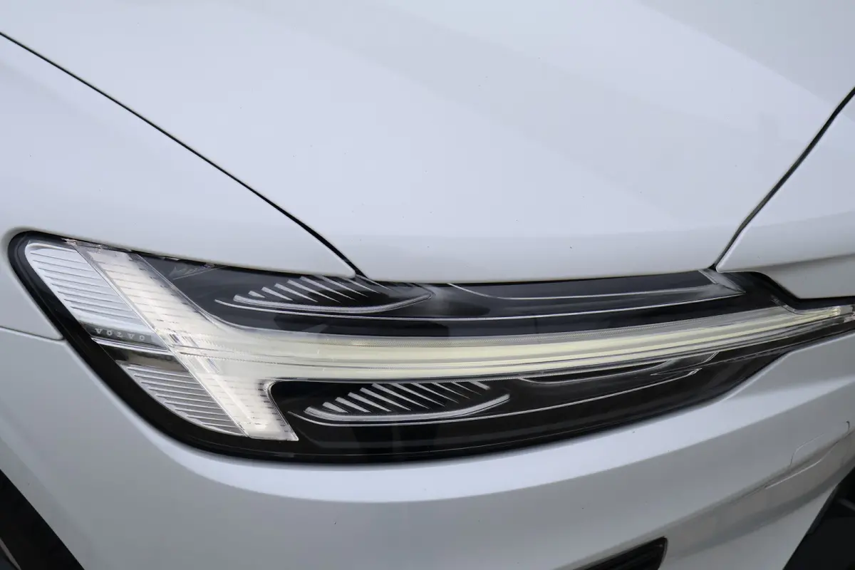 2.0 T6 Plug-in hybrid AWD Plus Dark | Long Range | VolvoSelekt! | R-Design