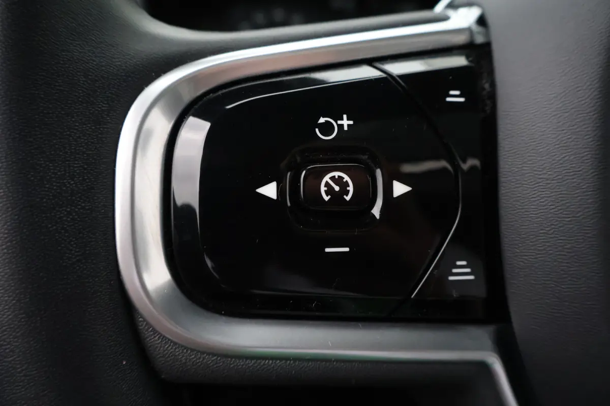 2.0 T6 Plug-in hybrid AWD Plus Dark | Long Range | VolvoSelekt! | R-Design