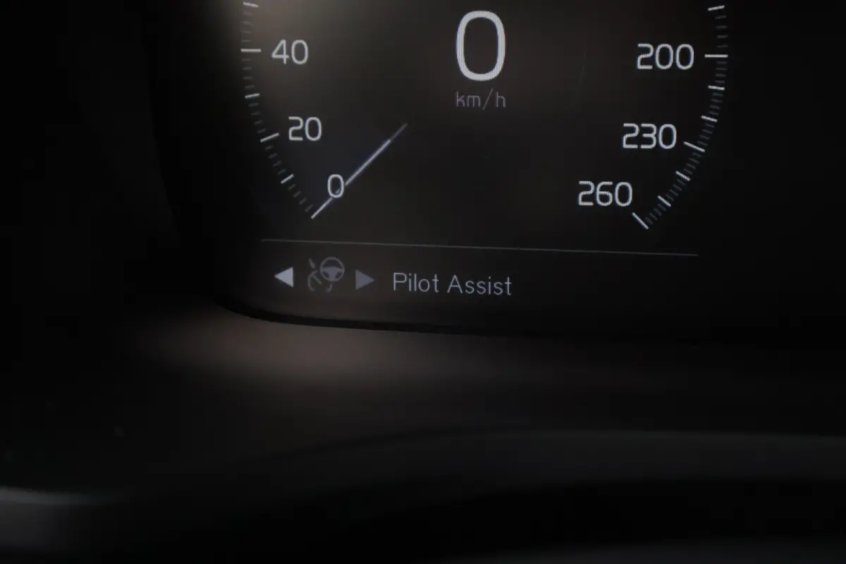 2.0 T6 Plug-in hybrid AWD Plus Dark | Long Range | VolvoSelekt! | R-Design