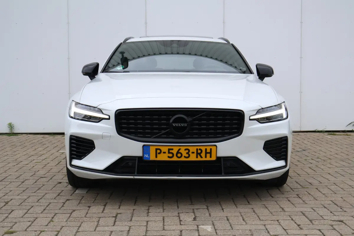 2.0 T6 Plug-in hybrid AWD Plus Dark | Long Range | VolvoSelekt! | R-Design